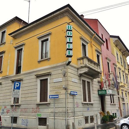 Hotel Trentina Milán Exteriér fotografie