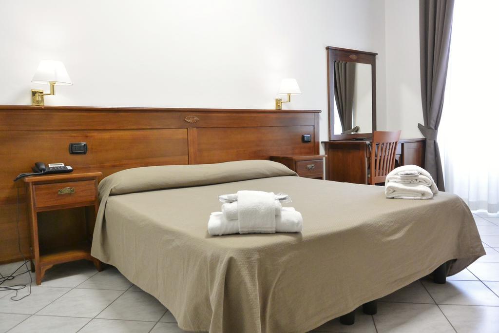 Hotel Trentina Milán Pokoj fotografie