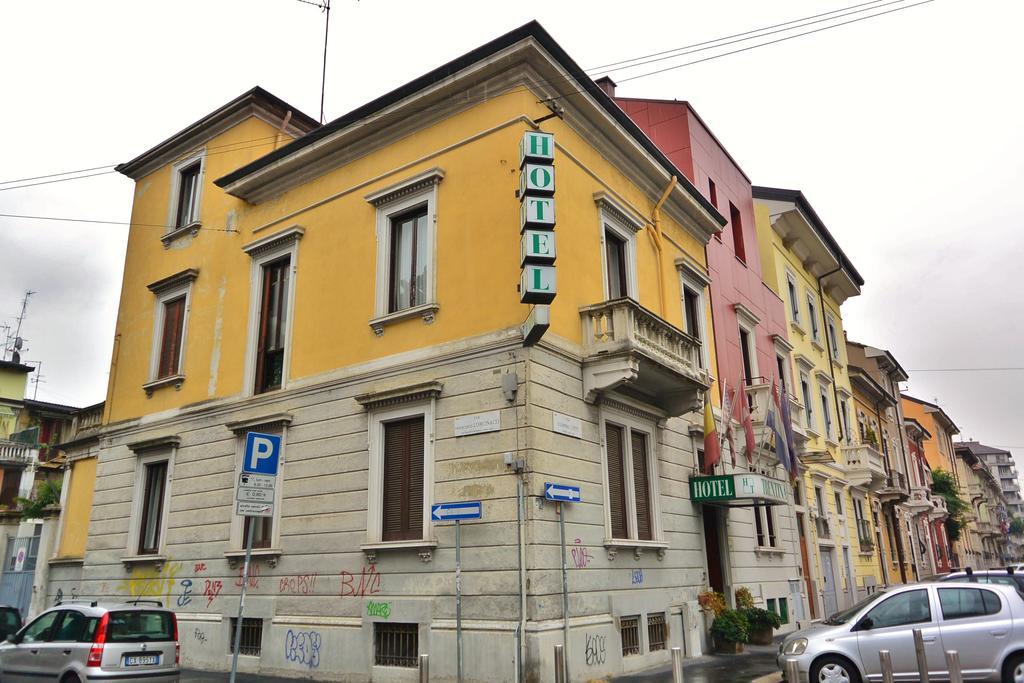 Hotel Trentina Milán Exteriér fotografie
