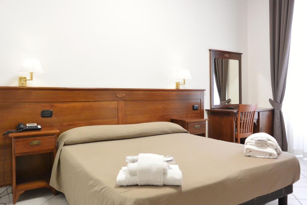 Hotel Trentina Milán Exteriér fotografie