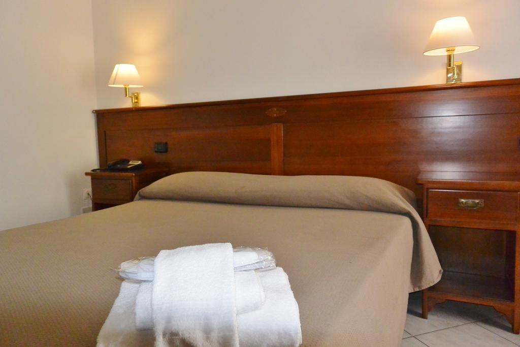 Hotel Trentina Milán Exteriér fotografie